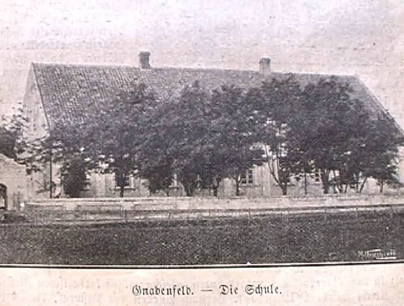 Gnadenfeld Schule.jpg
