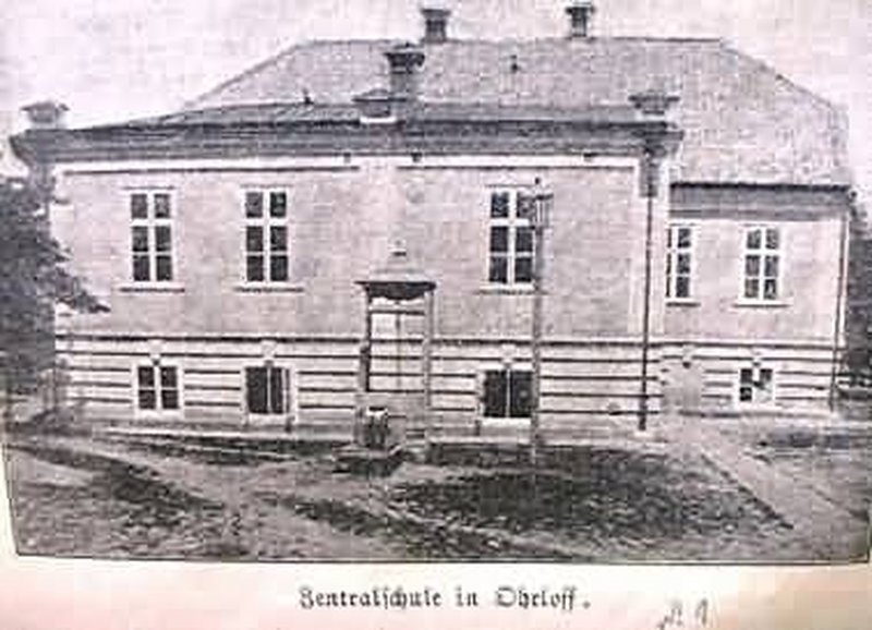 Ohrloff Zentralschule.jpg
